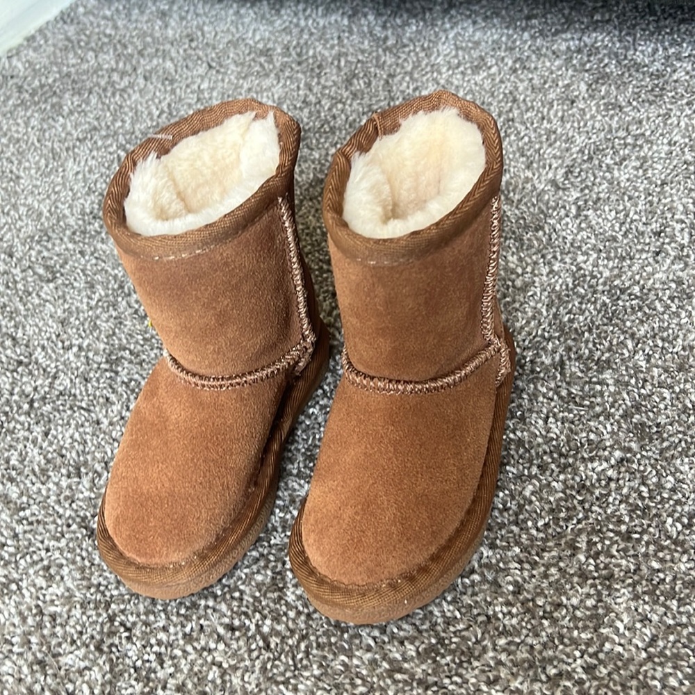Lamo boots (toddler)